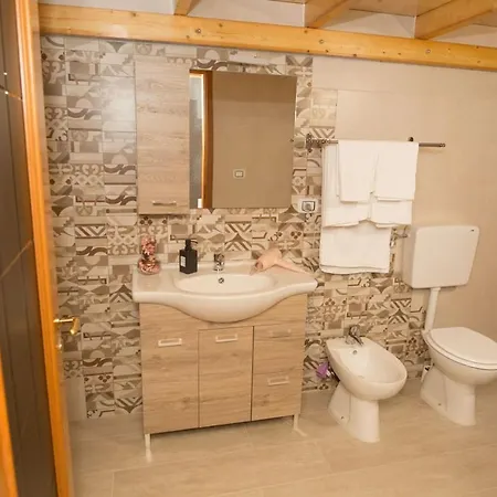 Casetta Del Parco * פלאג'אנו